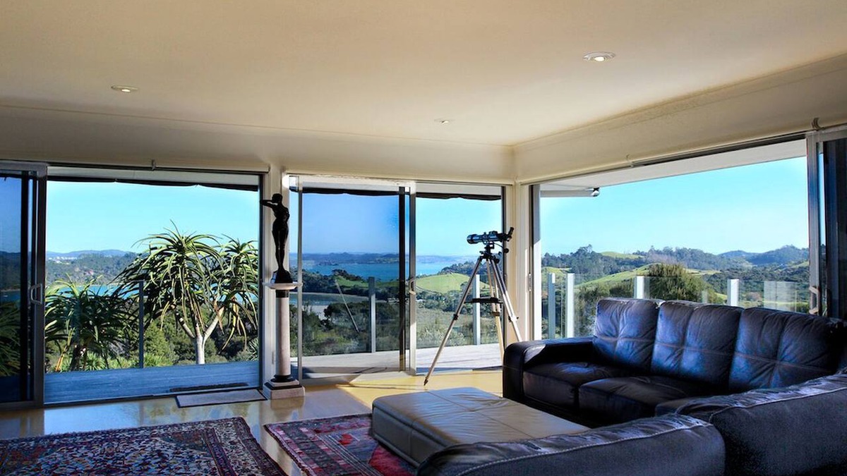 Russell Cabin | Unique Accommodation for a Couples Retreat with Ocean Views near Russell, New Zealand