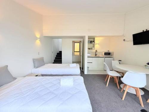 Fenton Street Hotel | Unit 2 Fenton Sumner Lodge