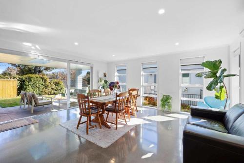 New Plymouth House | Urban Oasis Pukekura Park