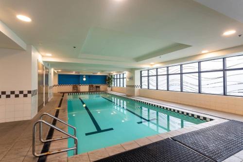 Auckland Central Business District Apartment | Urban Studio with Gym and Pool