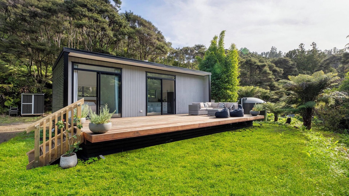 Kuaotunu House | Valley Hideaway - Kūaotunu Holiday Cabin