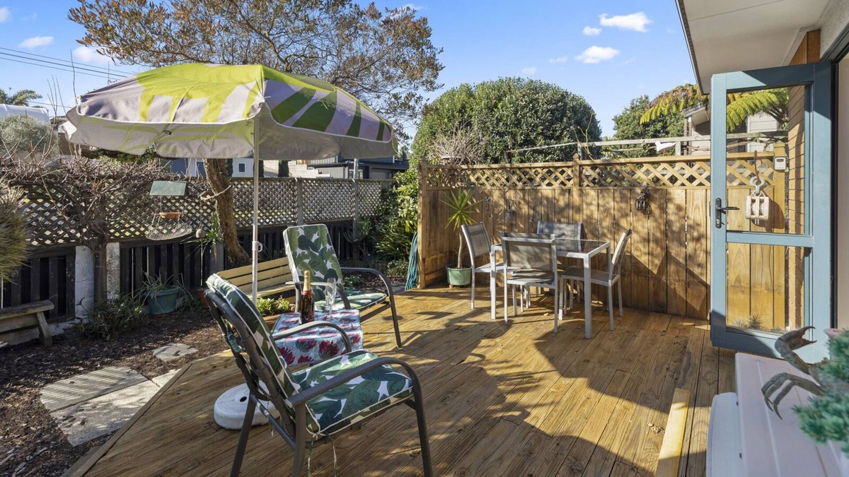 Omanu House | Valley Vacay - Mt Maunganui Holiday Home