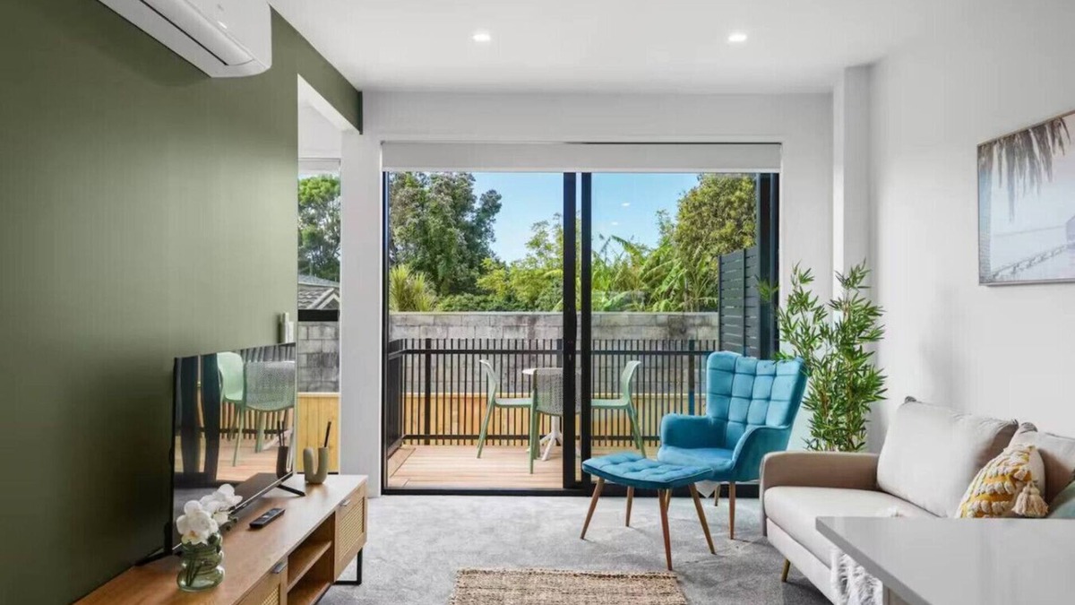 Tauranga House | Vibrant Tauranga 2 Bed 2 Bath