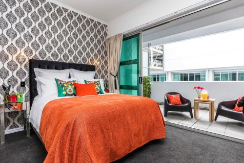 Auckland Central Business District Apartment | *Vibrant Viaduct Harbour Apartment with Balcony & Best Location* Auckland