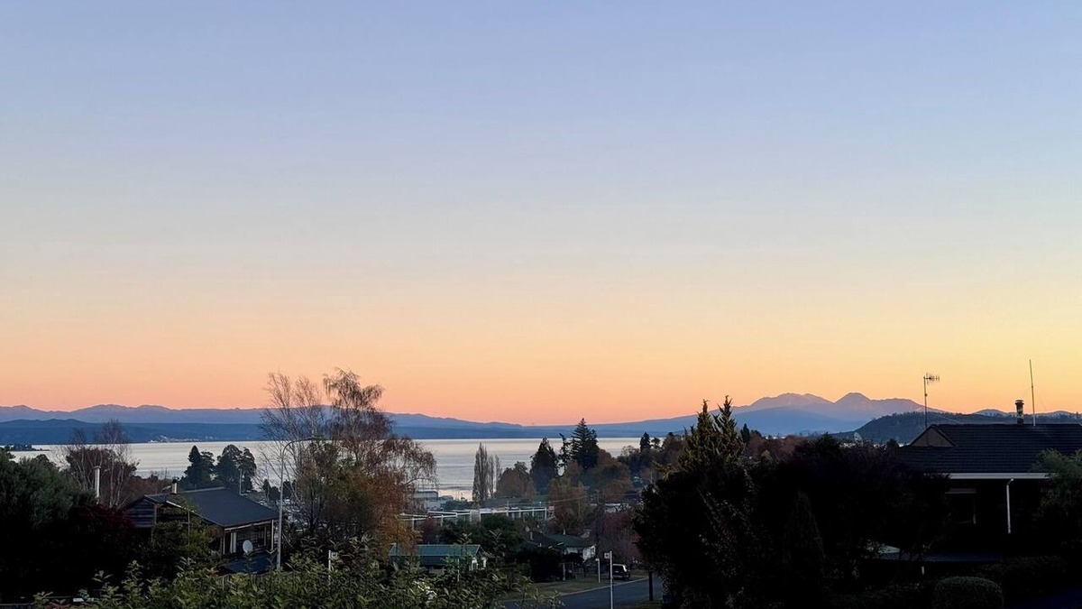 Taupo House | Views @ Four Winds