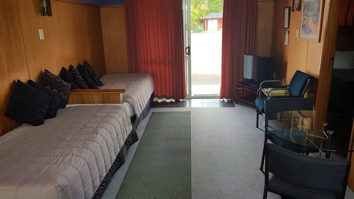 Wairoa Hotel | Vista Motor Lodge