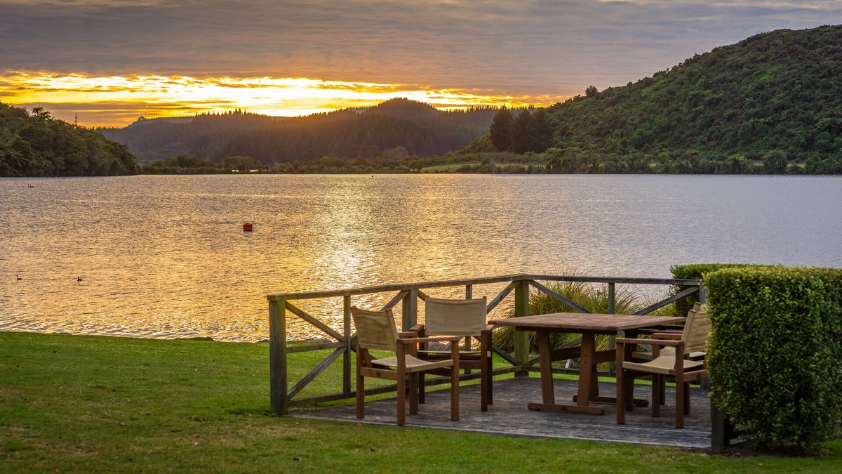 Mourea Hotel | VR Rotorua Lake Resort