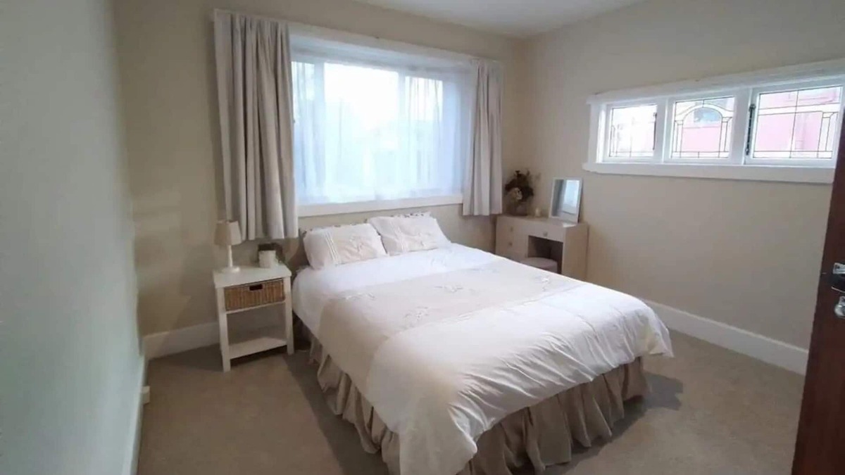 Russley House | Vrbo Property
