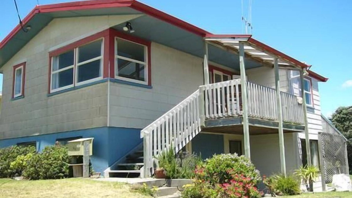 Waihi Beach House | Waihi Beach family bach
