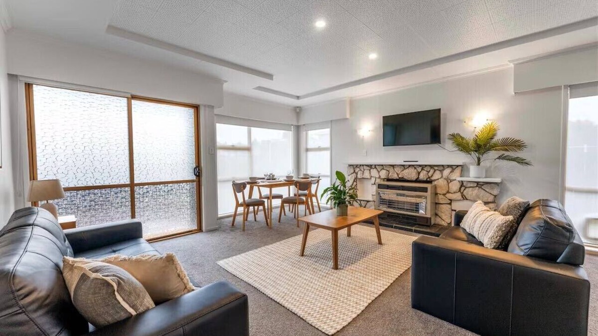 Two Mile Bay House | Walk to lake, and Sail Club with dual living