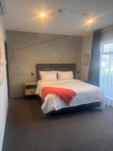 Christchurch City Centre Apartment | Walk to Stadium, large 1bed & Parking