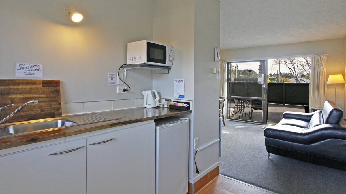 Warkworth Hotel | Walton Park Motor Lodge