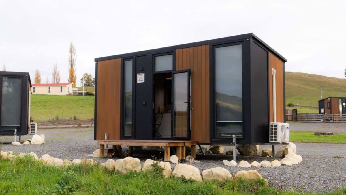 Waikari House | Weka Pass Cottages 1 by Tiny Away