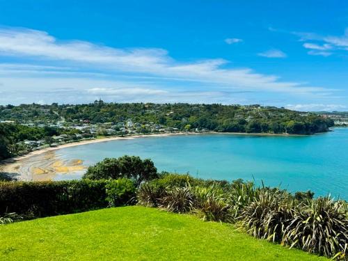 Matakatia House | Whale Cove