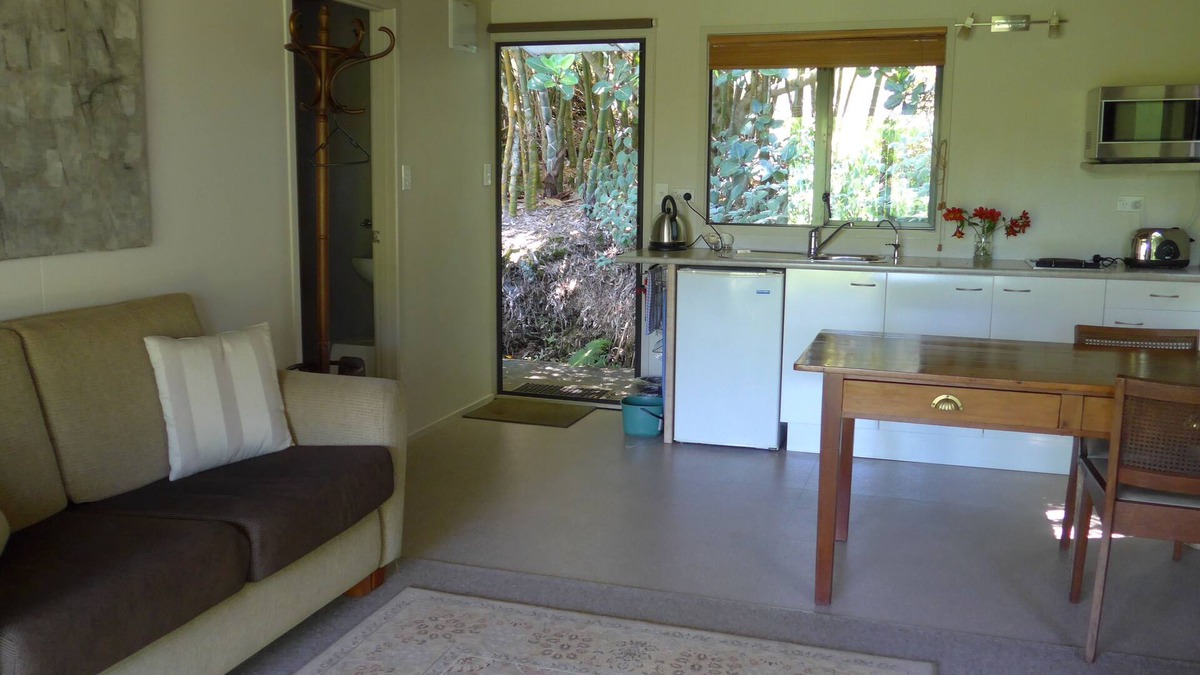Kerikeri Cottage | Wharepuke Subtropical Accommodation