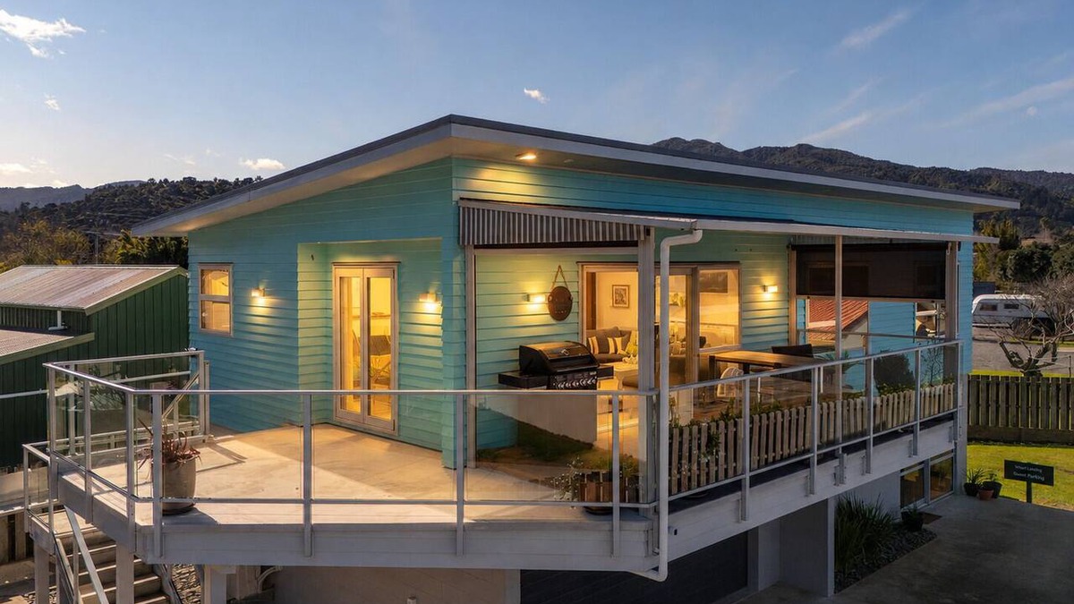 Coromandel Apartment | Wharf Landing: The Apartment