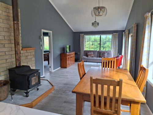 Rewa House | Wheel Inn