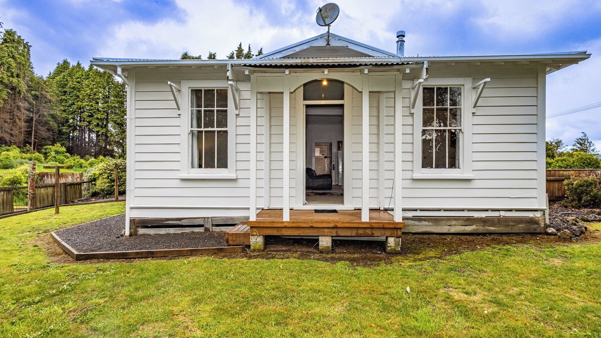 Ohakune House | Willow Lodge - Ohakune Holiday Home