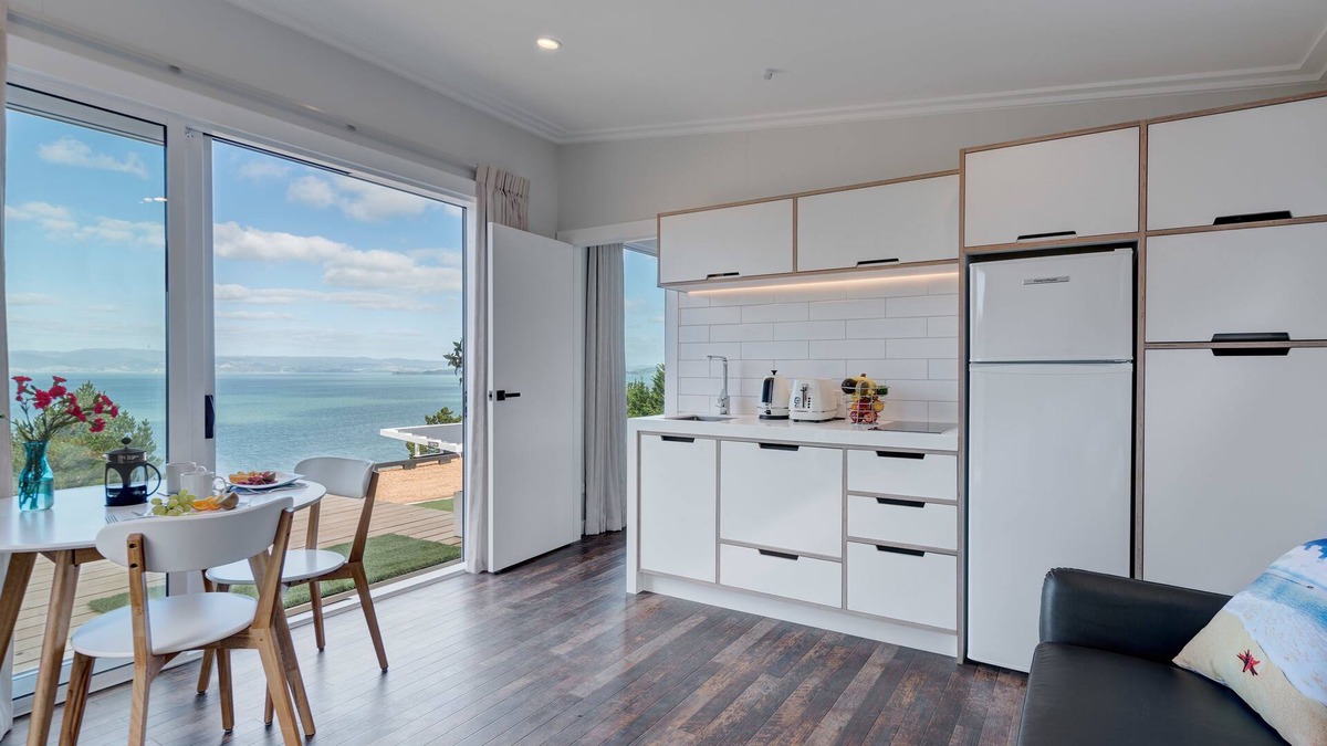 Waiheke Island House | Woodside Bay Chalets