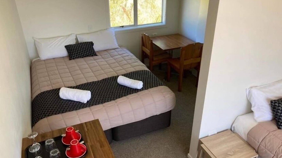 Hokitika Hotel | Woodstock Hotel
