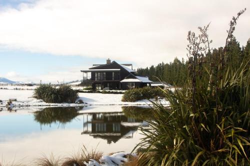 Windwhistle Ski Chalet | Yuki's Chalet - Terrace Downs