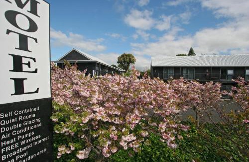 New Plymouth Hotel | 16 Northgate Motor Lodge