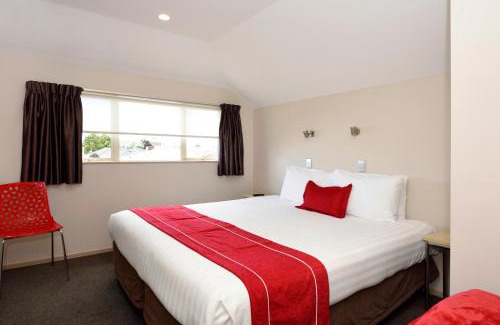 Blenheim Hotel | 171 On High Motel