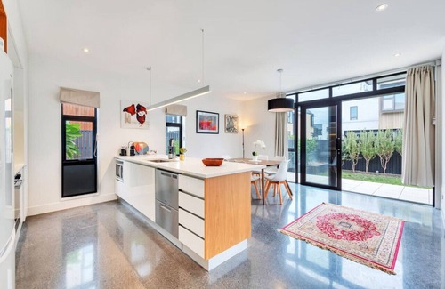 Hobsonville Apartment | 18 Nevill Rd, Hobsonville