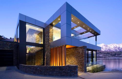 Queenstown House | 180 Park Lakefront Masterpiece