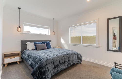 Martinborough House | 19 Broadway