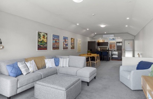Queenstown Apartment | 2 bedroom 2 bathroom apartment