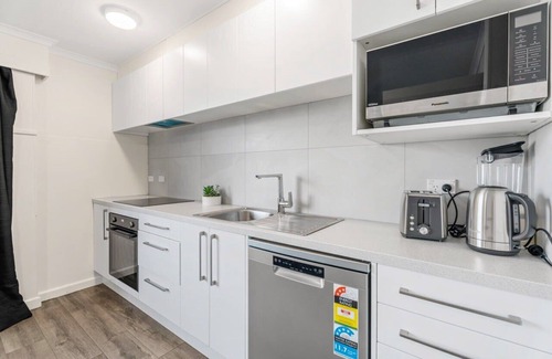 Queenstown Apartment | 2 Bedroom Apartment, Walk To Town, Amazing Views!