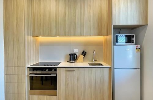 Grey Lynn House | 2BR City Townhouse with air con Courtyard and Parking