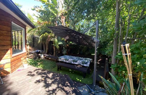 Takapuna House | 2BR Oasis on the North Shore