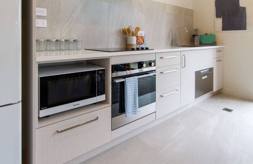 Riccarton House | 3 Bed 2.5 Bath Riccarton W/Games room