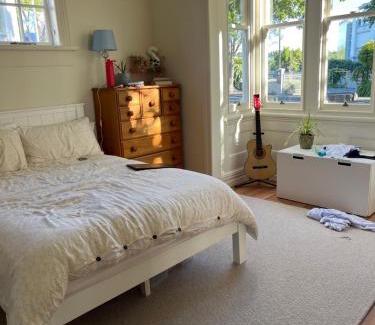 Mount Eden House | 4 Bed Villa in Mount Eden