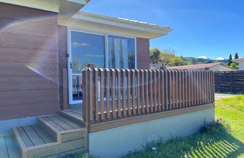 Kawaha Point House | 4 Beds Including 2 Double Beds, 1 Single Bed, 1 Double Sofa Bed, Studio, 6 Chapman Place, Rotorua