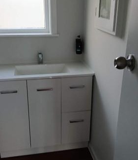 Owhata House | 4 double 1 single and 1 Sofa Beds House, 638A Te Ngae Road