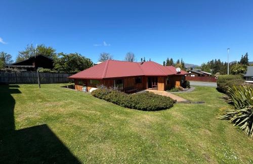 Hanmer Springs House | 4 St James Avenue
