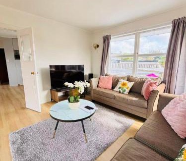 Rotorua House | 5 bedrooms, your getaway starts here