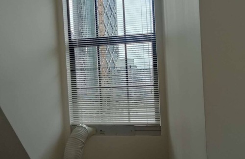 Auckland Central Business District Apartment | 6 Beds in a two bedrooms apartment