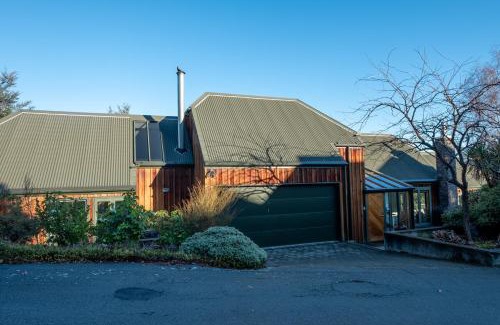 Hanmer Springs House | 6 Oregon Heights
