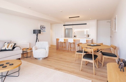 Nelson Apartment | 95 Hardy Street Apartment 5