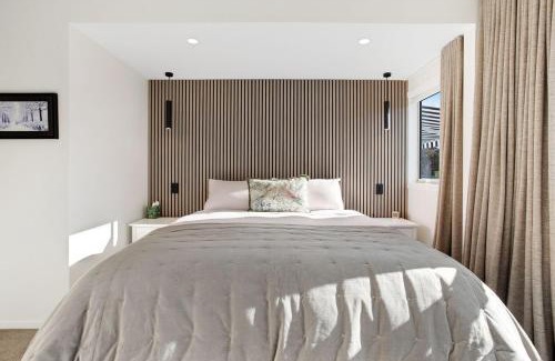 St. Heliers Villa | A Class of it's own, Pure Luxury 2Bedroom 2 Bathroom Parking