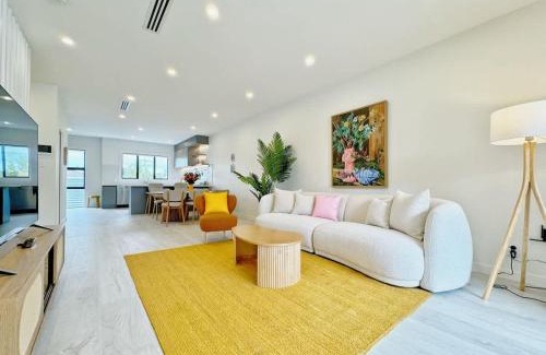 Greenlane House | A Home Away From Home - Luxury 4Beds ASB Showgrounds & Cornwall Park