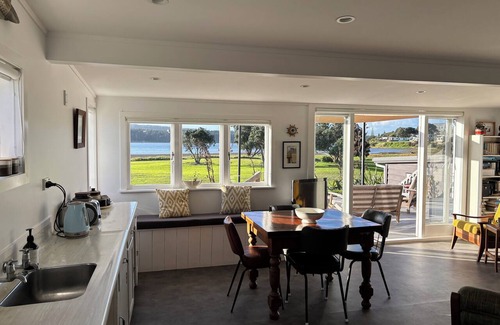 Port Waikato House | A restorative stay where the mighty Waikato awa meets the Tasman Sea