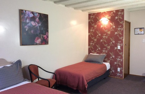 Picton Hotel | AAA Marlin Motel