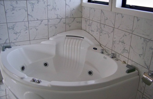 Hamilton North Hotel | Aaron Court Motor Inn