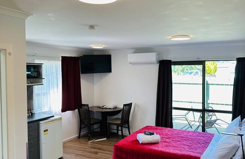 Ashburton Hotel | Academy Lodge Motel