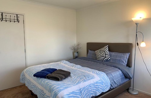 Oteha Bed & Breakfast | Albany Oteha Home-BnB
